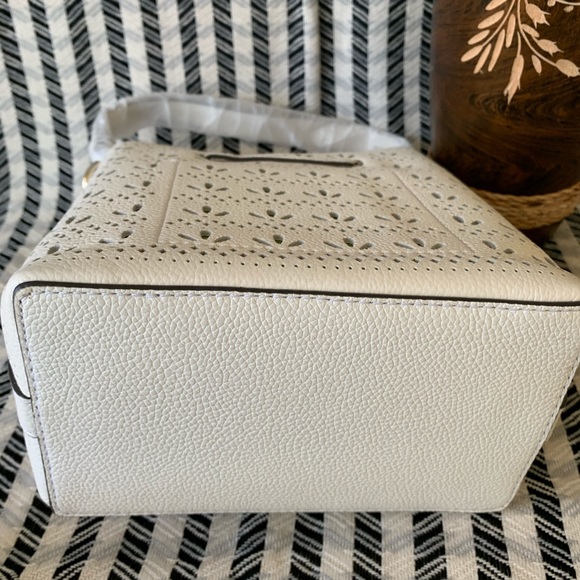 Kate spade small white drawstring bucket crossbody - Picture 8 of 8